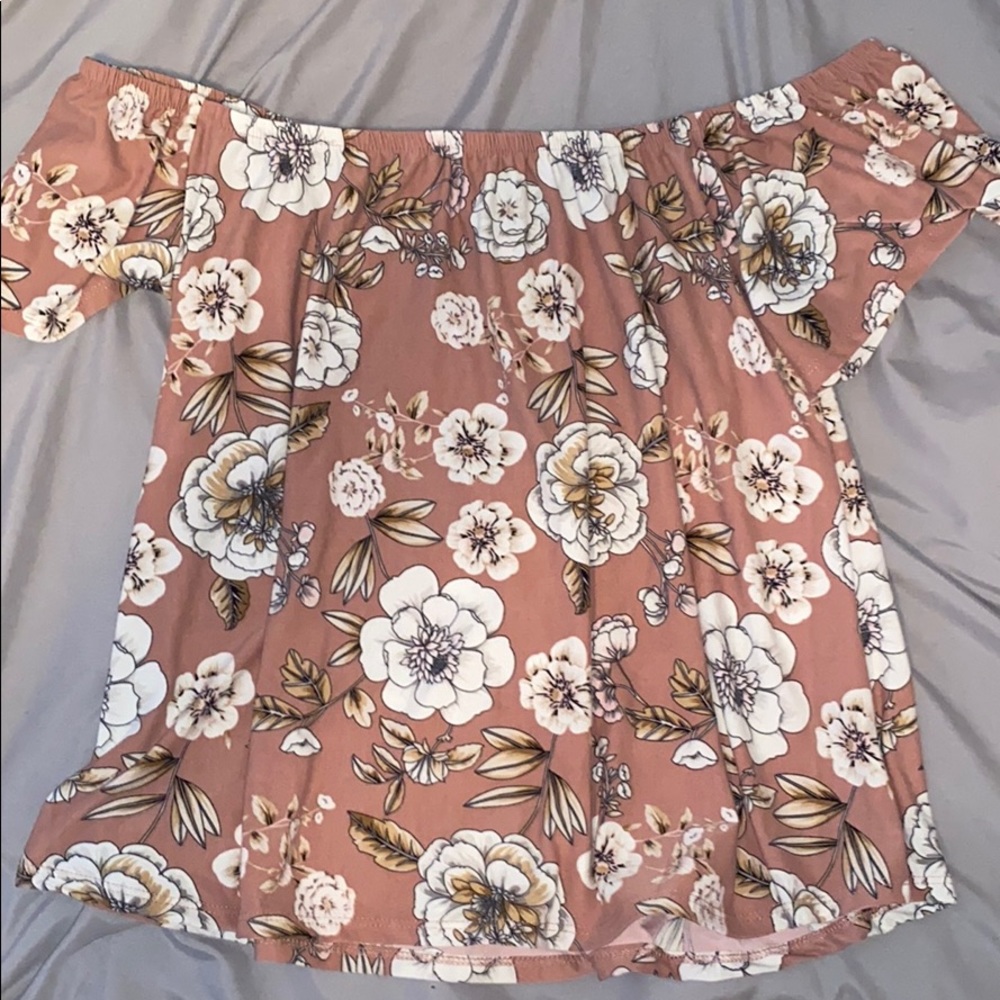 Worn once, off the shoulders, floral top. Size L